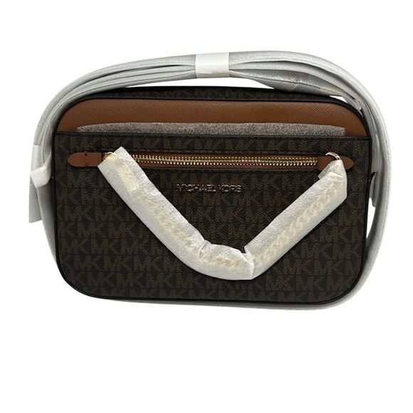 Michael Kors Brown /Tan Jet Set Large Logo
Crossbody Bag NWT - Picture 4 of 8